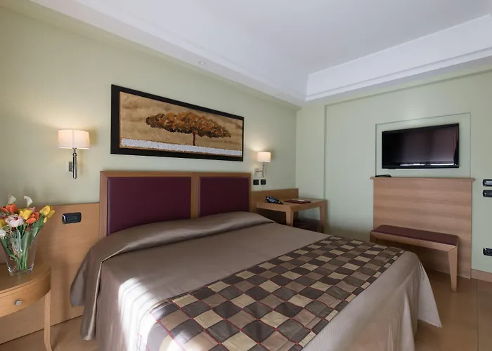 Artemis Hotel