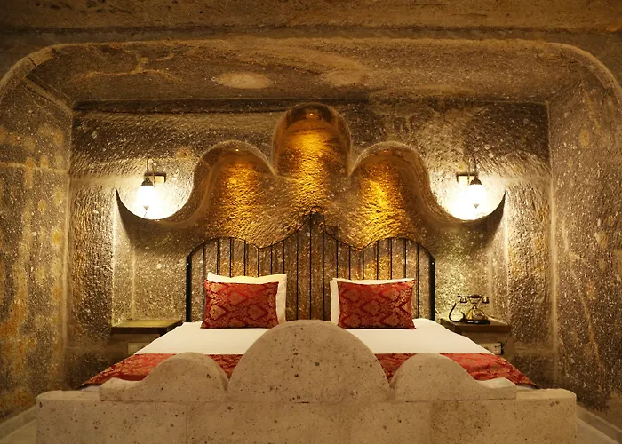 Roma Cave Suite