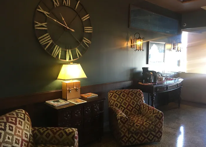 The Campbell Hotel