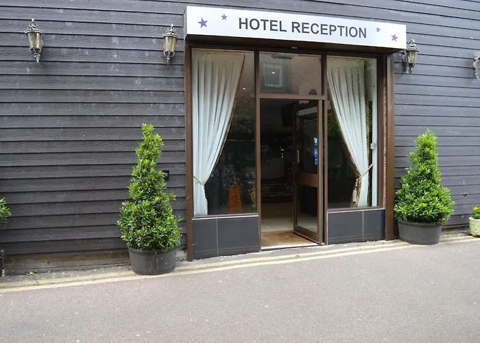 Globe Hotel
