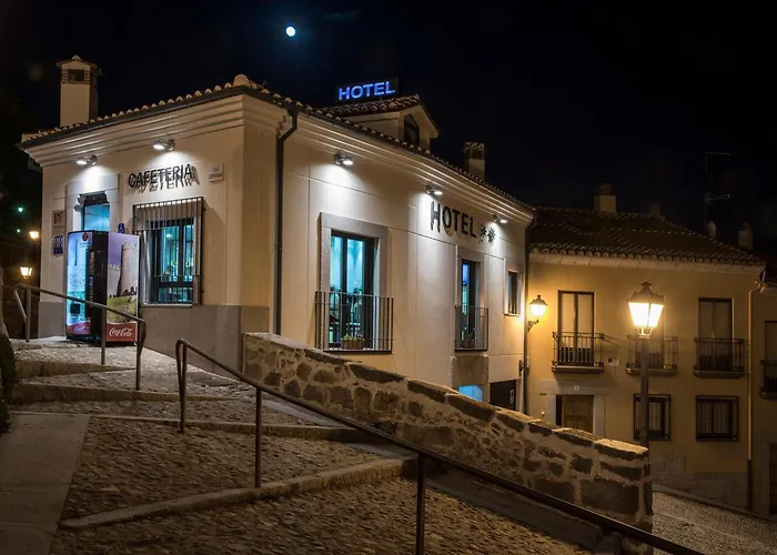 Hotel Puerta De La Santa