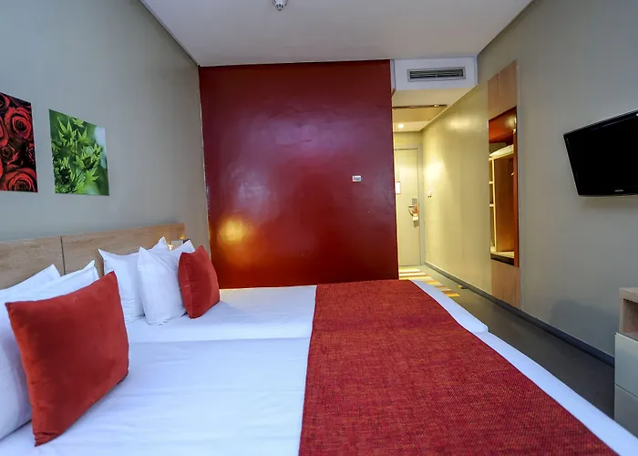 Manzil Hotel