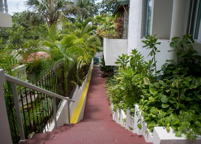Hotel Neptuno Refugio