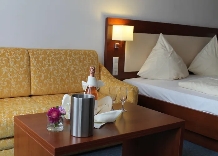 Stadt-Gut-Hotel Gasthof Goldener Adler