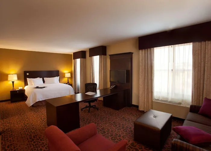 Hampton Inn Marquette-Waterfront