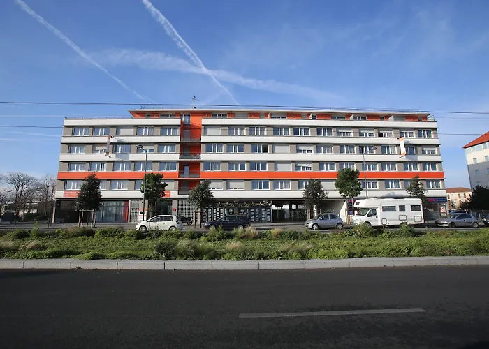Adonis Paris Sud