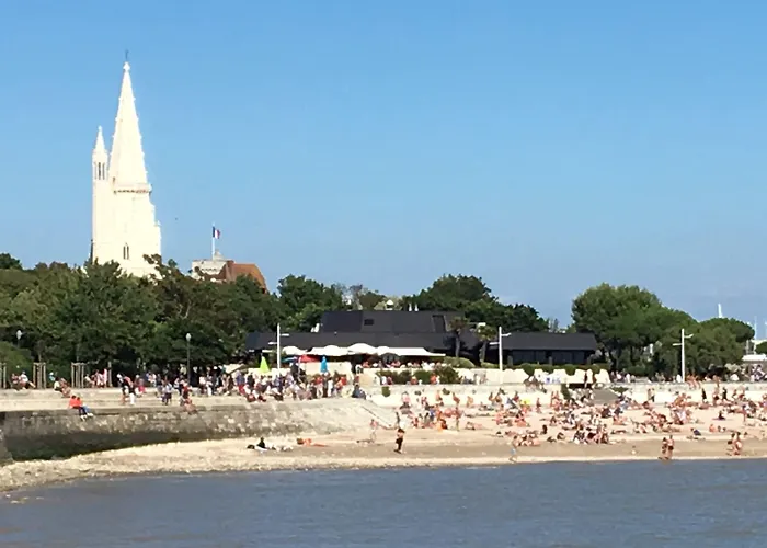 Accostage Hotel Plage De La Concurrence