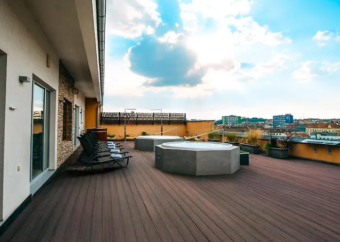 Avanti Hotel