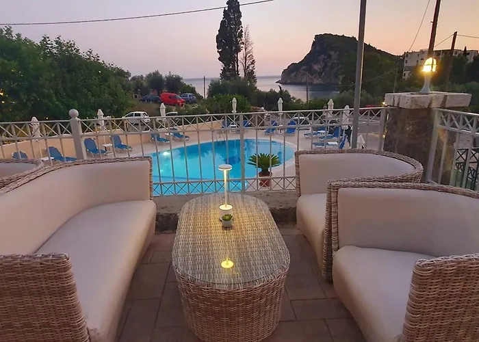 Paleo Inn Hotel