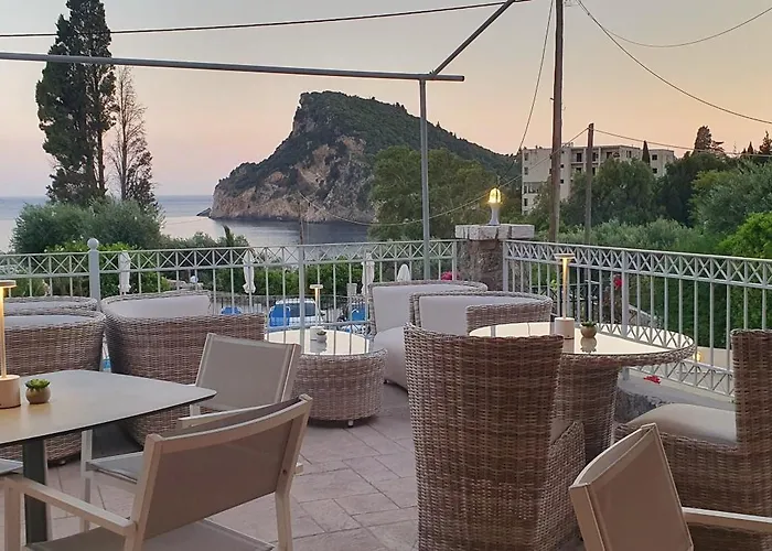 Paleo Inn Hotel