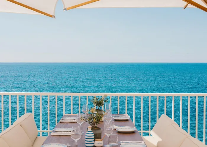 Les Roches Rouges, a Beaumier hotel