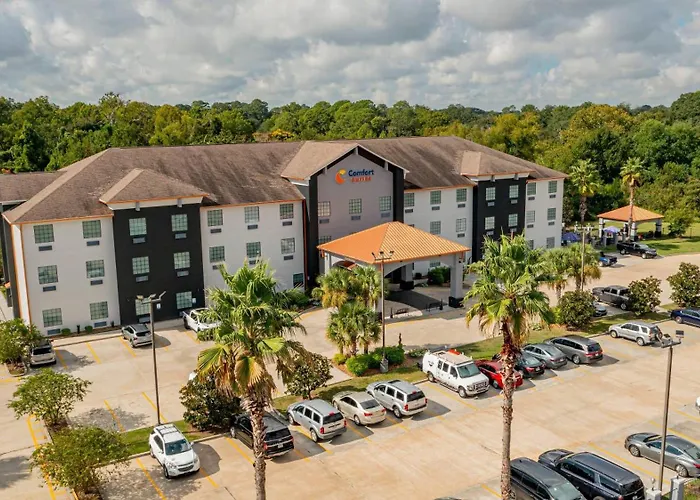 Comfort Suites Oil Center
