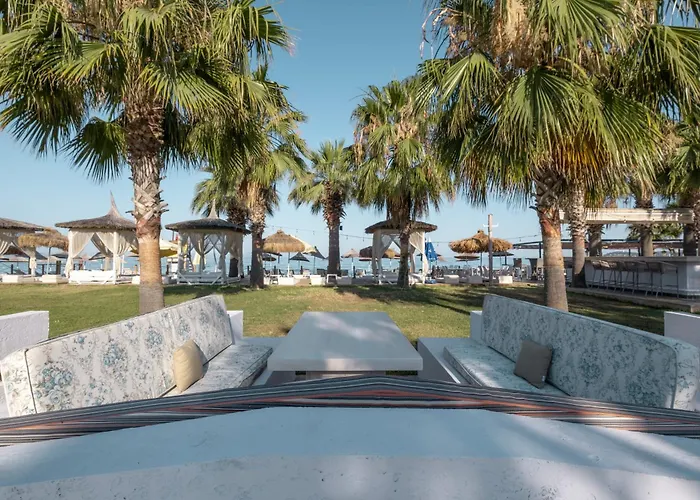 Risus Beach Resort Hotel