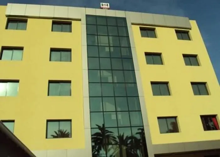 Sweet Hotel