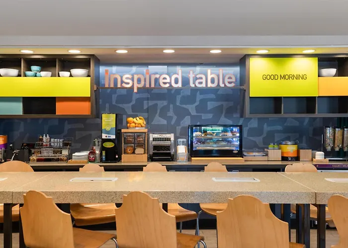 Home2 Suites By Hilton Milwaukee Brookfield
