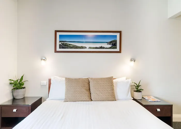 Huskisson Hotel