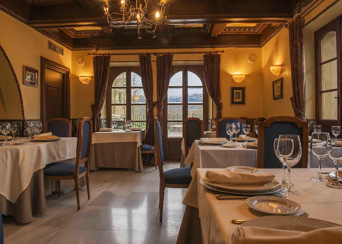 Hotel Castillo El Collado