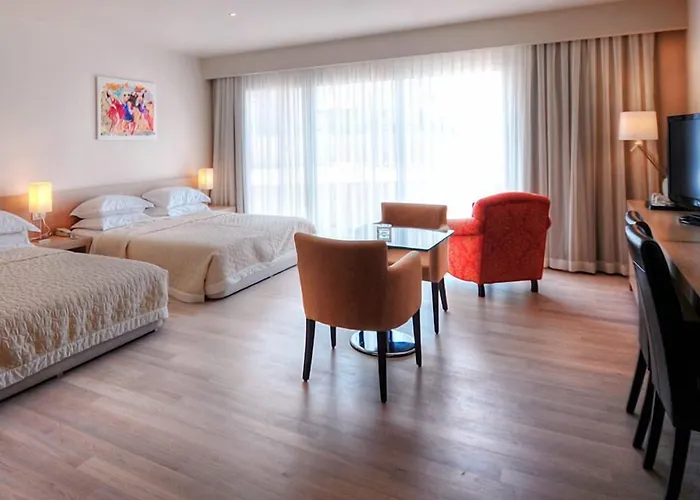 Lvzz Hotel