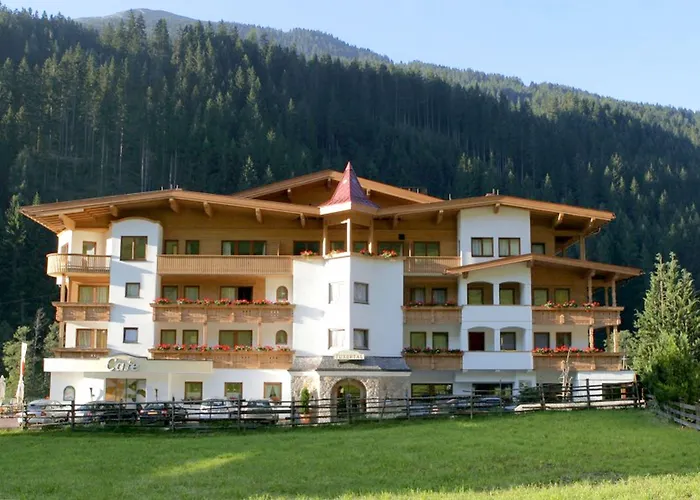 Natur- & Wanderhotel Tuxertal