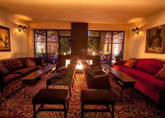 Granada Hotel & Bistro