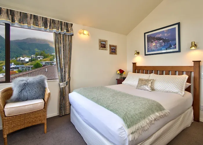 Balmoral Lodge
