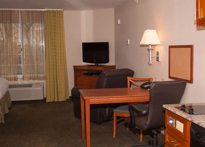Candlewood Suites - Logan
