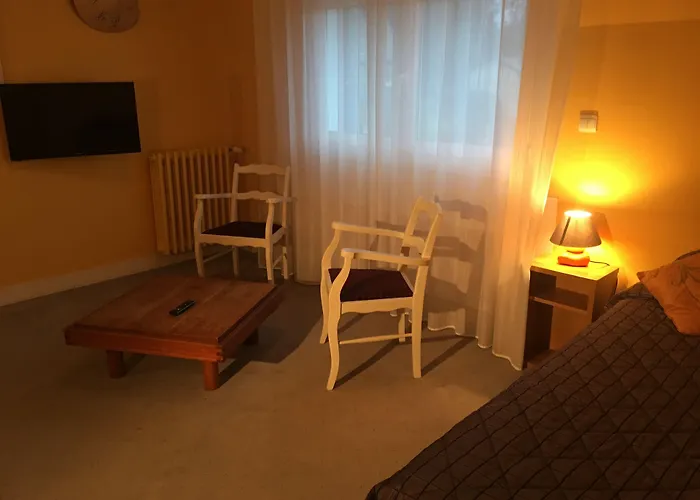 Bagnoles Hotel - Contact Hotel
