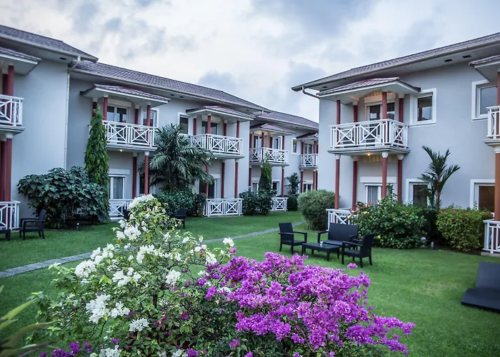 Nomad Suites Residence