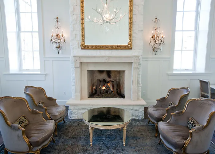 Washington School House Hotel