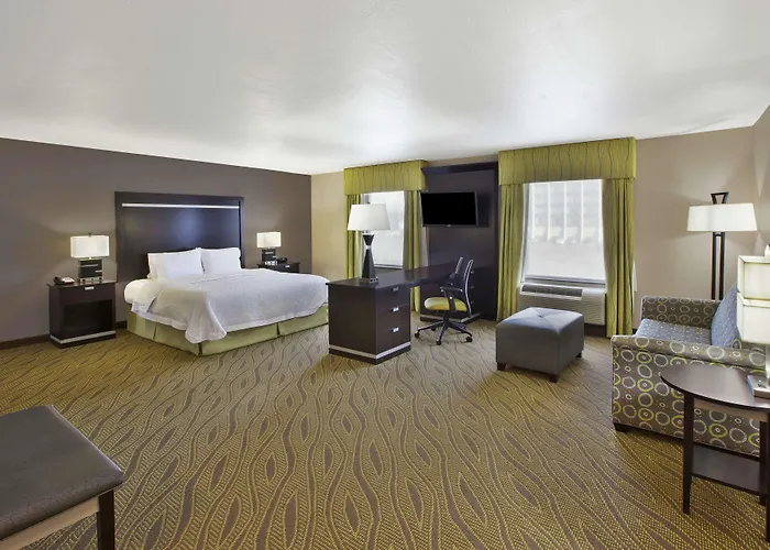 Hampton Inn & Suites - Elyria