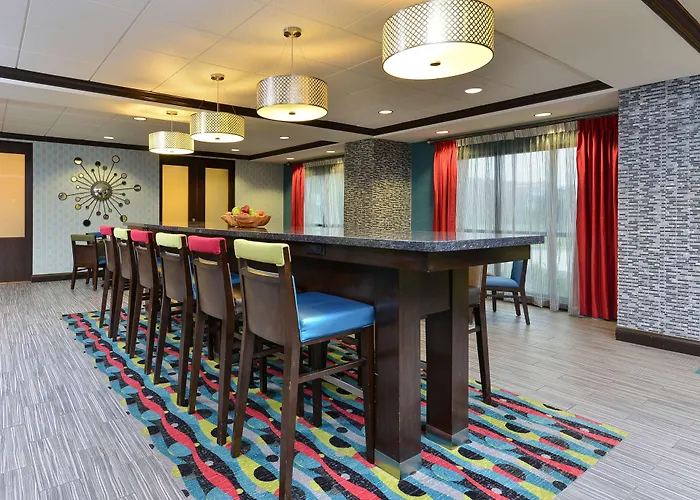 Hampton Inn Iowa City/University Area