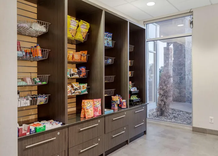 Best Western Plus Eastgate Inn&Suites
