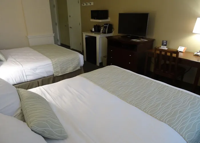 Bird-In-Hand Family Inn