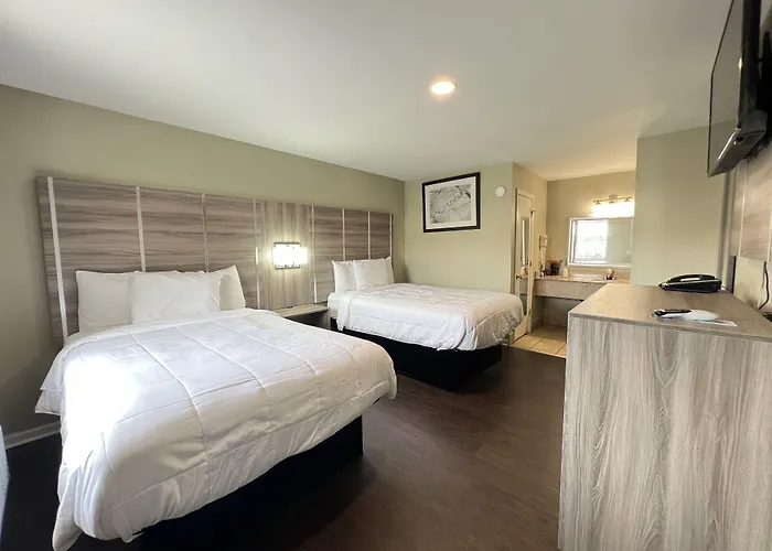 Travelodge By Wyndham Santee