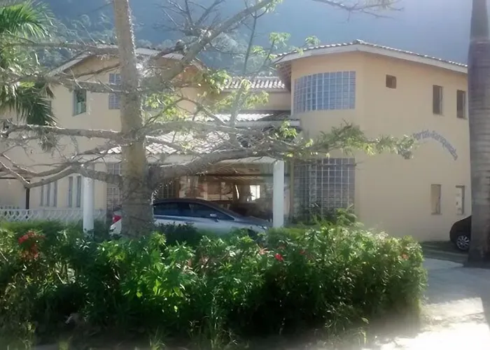 Hotel Portal De Barequecaba
