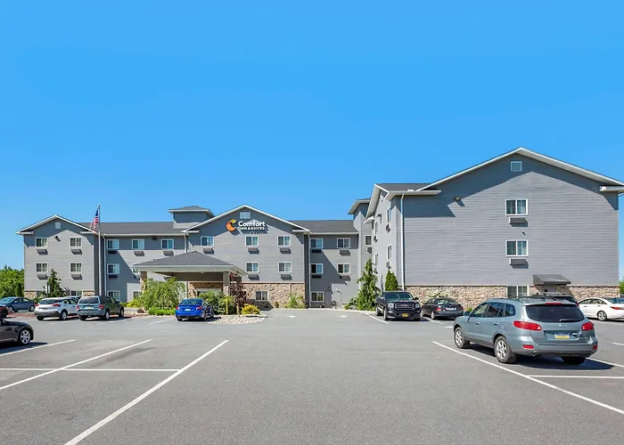 Comfort Inn & Suites Barnesville - Frackville