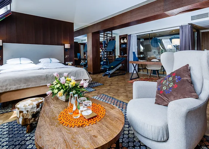 Hotel Bristol Tradition And Luxury