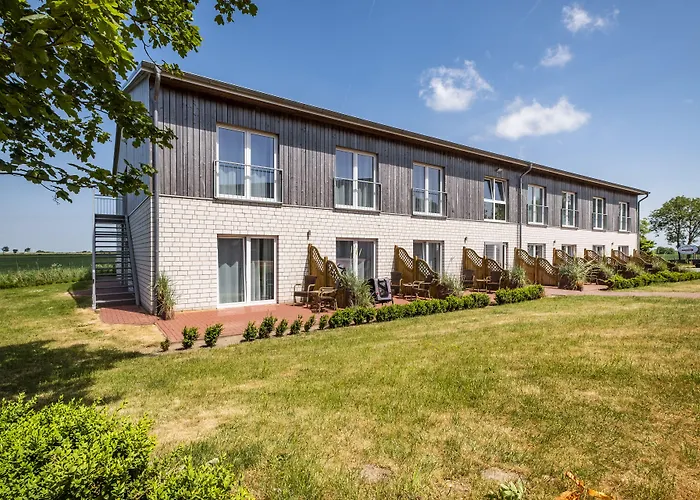Hotel Pharisäerhof - DAS Hundehotel auf Nordstrand mit Restaurant und Café