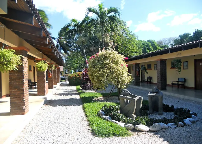 Hotel Las Espuelas, Bar & Restaurant