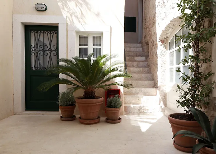 Divota Apartment Hotel