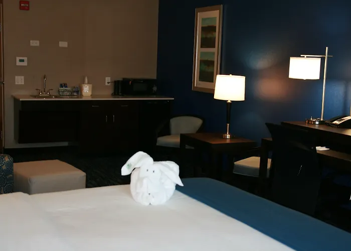 Holiday Inn Express & Suites Peekskill-Lower Hudson Valley By Ihg