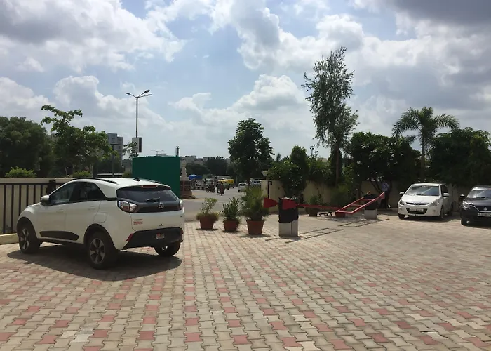 Vivanta Ahmedabad Sg Highway
