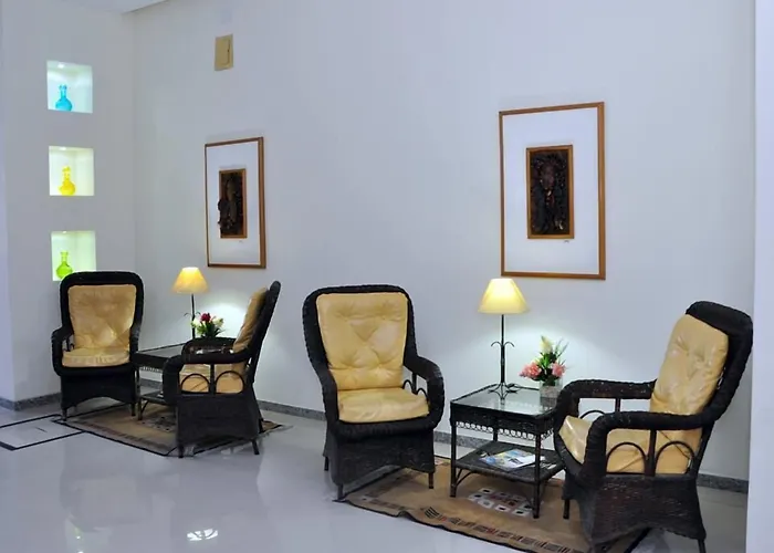 Machado'S Plaza Hotel