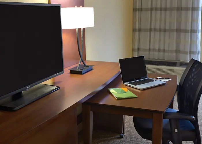 Courtyard By Marriott Little Rock North