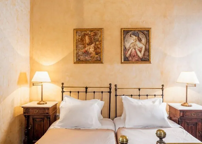 Nafsimedon Hotel
