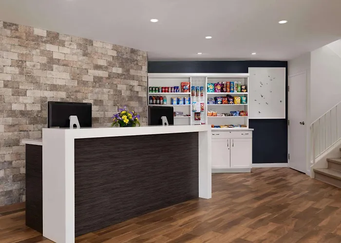 Days Inn By Wyndham Sarnia Harbourfront