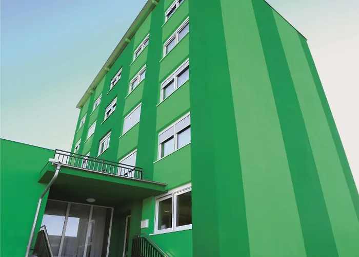 Hotel Olive Inn