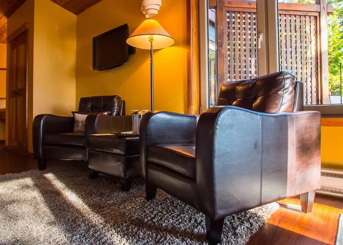 Snug Harbour Inn