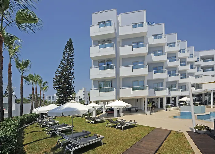 Okeanos Beach Boutique Hotel