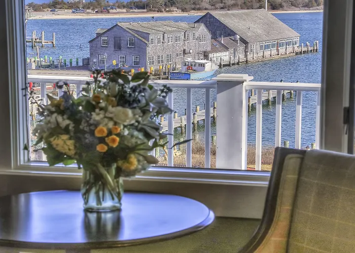 The Harborside Inn